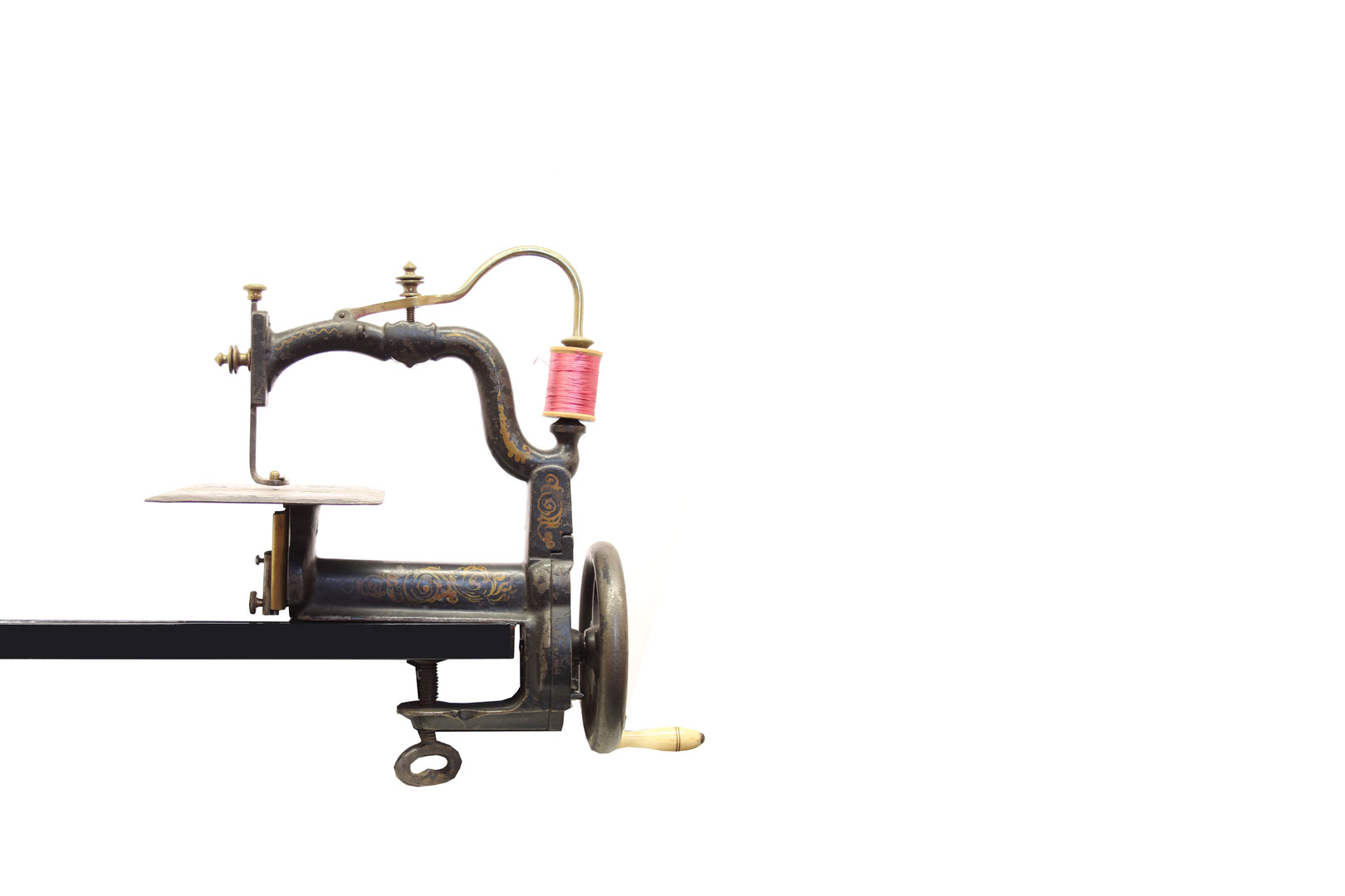 THEBARTLETTSEWINGMACHINECO.01museumglobalweb Global