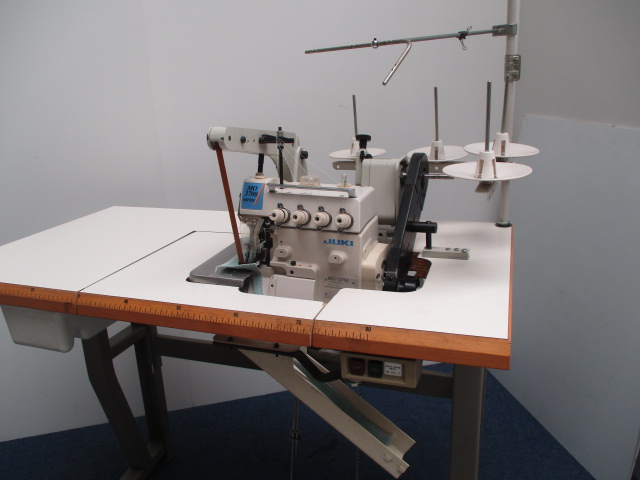 Juki MO-3714 4 Threads Overlock (Serger) Sewing Machine – Cen Sewing Machine  Company