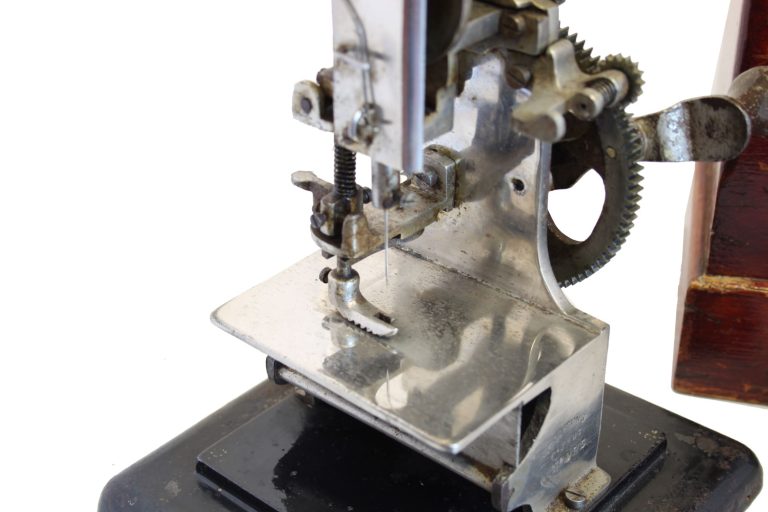 Cookson-Sewing-Machine-03-museum-global-web