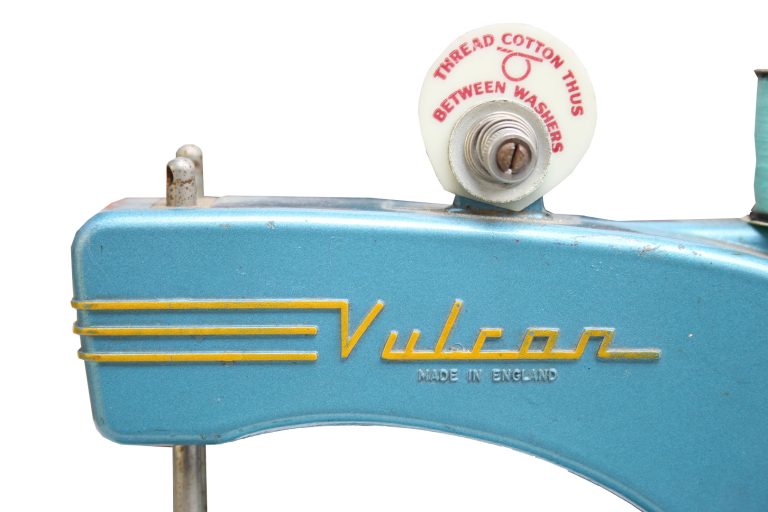 Vulcan-Junior-toy-08-museum-global-web