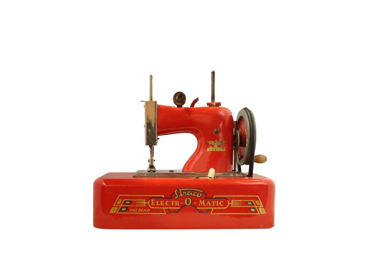 _Straco-Casige--Electr-O-Matic-01-01-toy-uk-germany-red-museum-global-xs-web