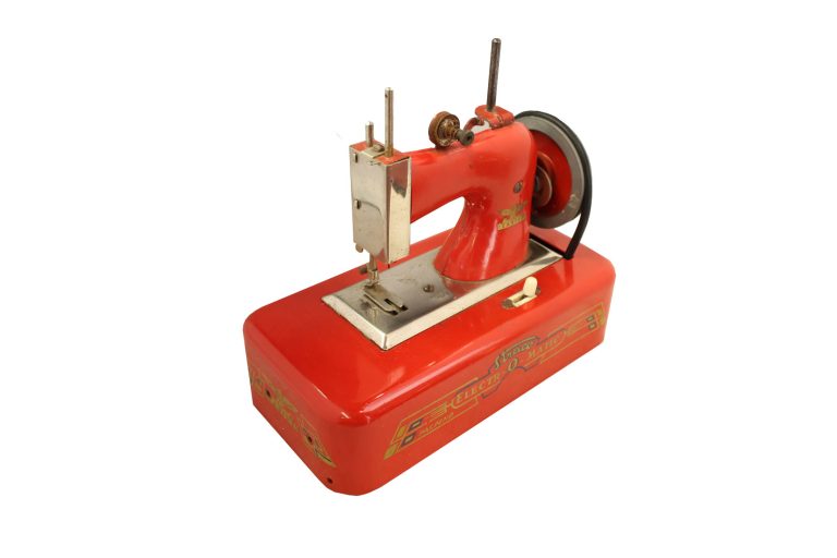 _Straco-Casige--Electr-O-Matic-01-02-toy-uk-germany-red-musuem-global-web