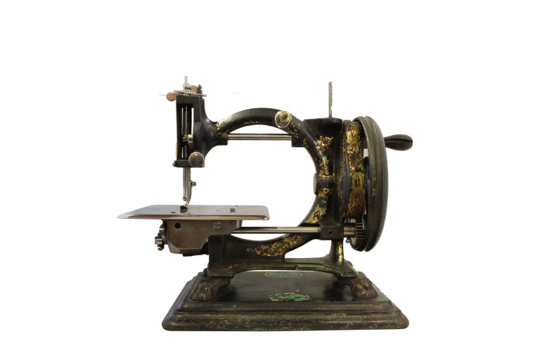 The-Royal-Sewing-Machine-Company-01-01-museum-global-xm-web