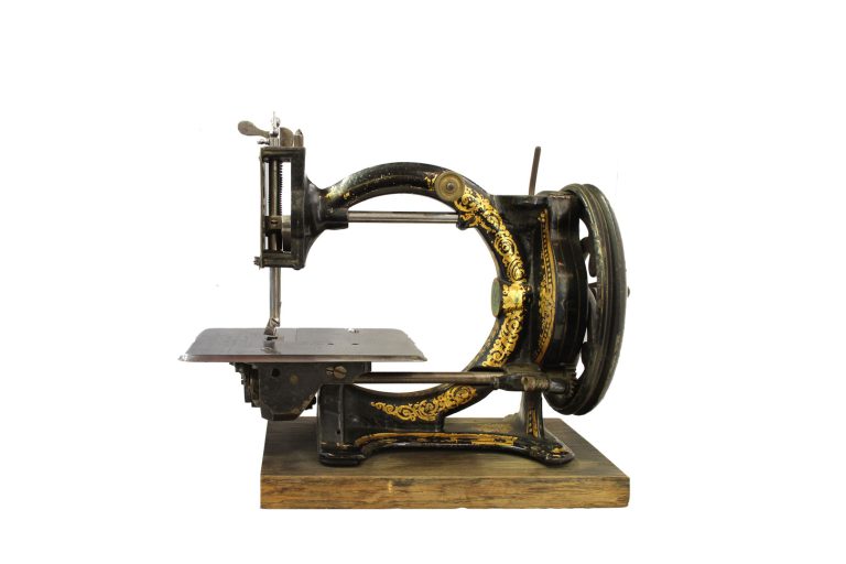 The-Royal-Sewing-Machine-Company-Shakespeare -01-011-museum-web