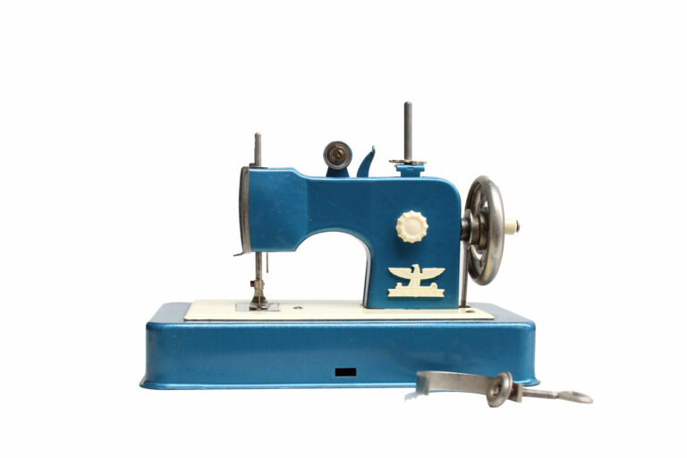 Casige-no-4125-01-01-dark-blue-germany-toy-museum-global-web