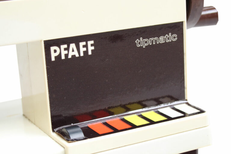 Pfaff-tiptronic-01-03-toy-german-musuem-global-web