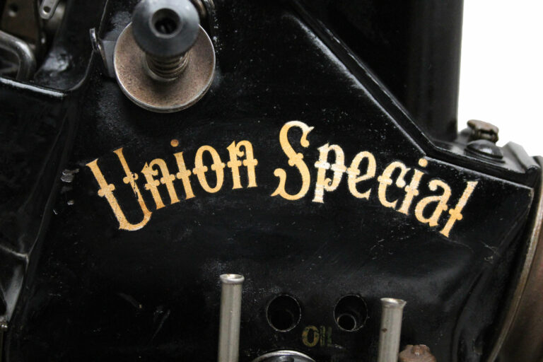 union-special-39200-AC-01-02-industrial-black-museum-global-web