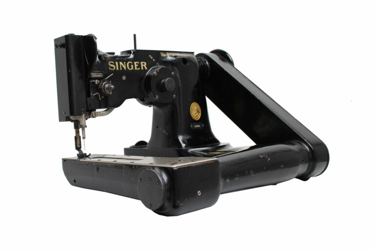 singer-135W1-01-04-industrial-black-musuem-global-web