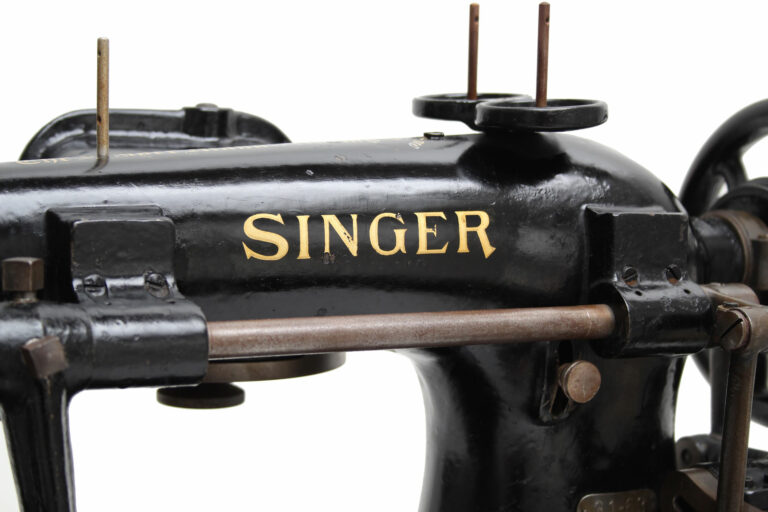 singer-31-63-01-05-industrial-black-musuem-global-web