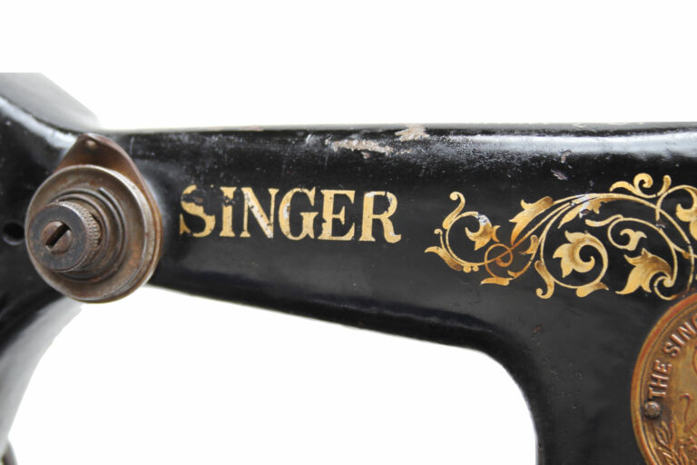 singer-75-01-03-industrial-museo-negro-global-web