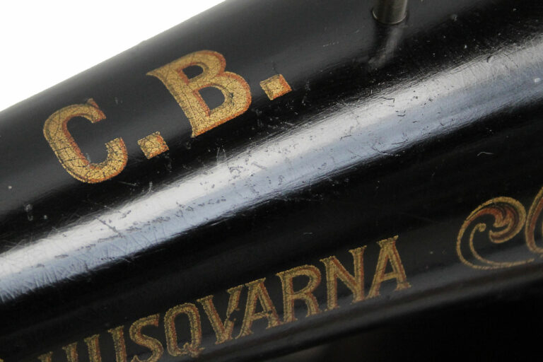 Husqvarna-CB-01-05-domestic-sweden-black-museum-global-web