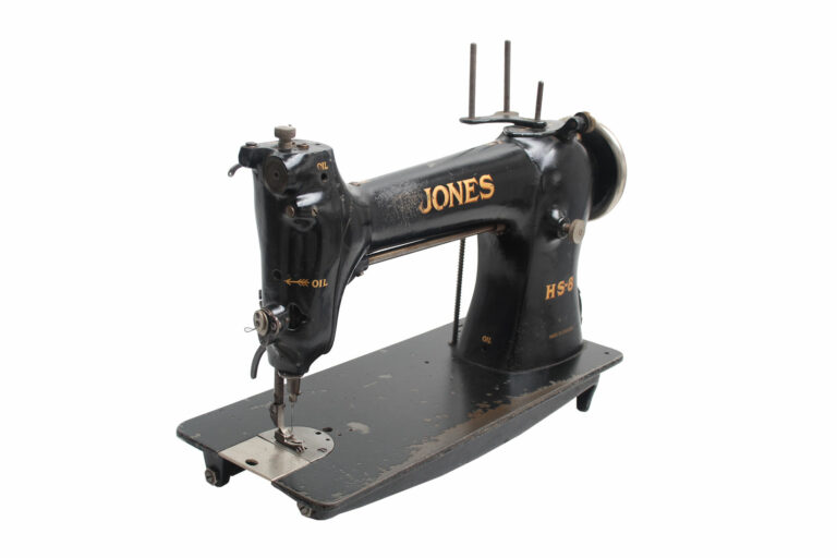 jones-no-hs-8-01-04-industrial-black-uk-musuem-global-web