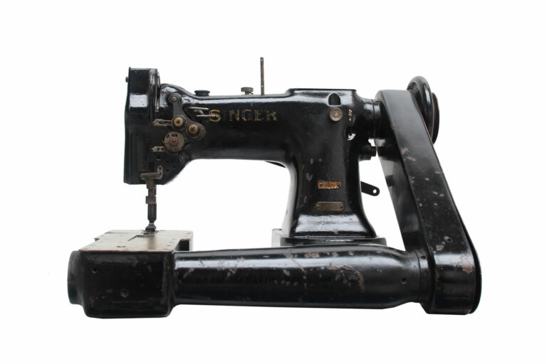 singer-134W6-01-01-industrial-usa-black-musuem-global-xl-web