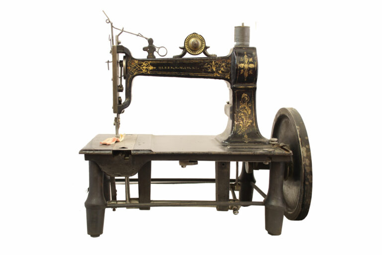 Blees-Sewing-Machine-Co-01-01-domestic-us-musuem-imca-global-xmm-web