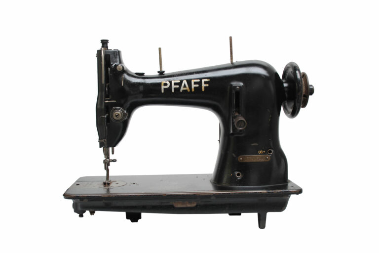 pfaff-133-0-34A-01-01-industrial-german-black-musuem-global-xm-web