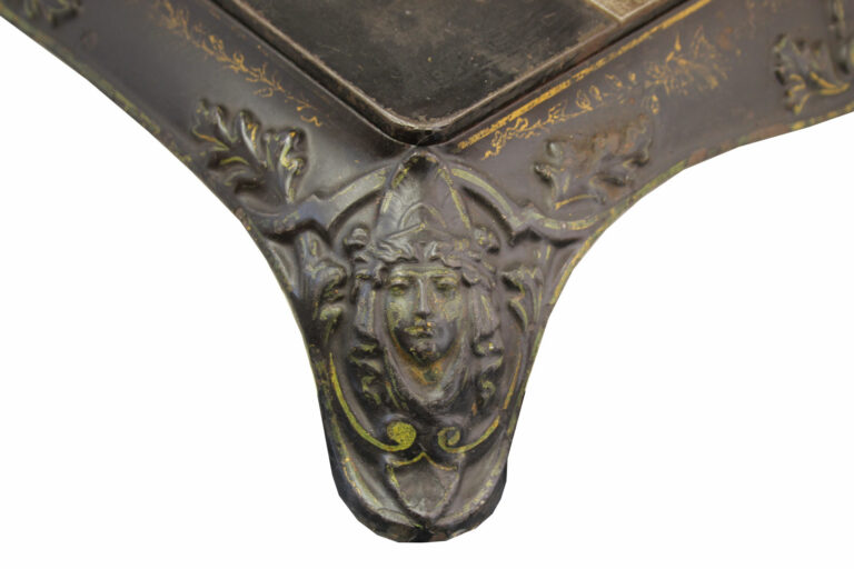 Aubineau-et-Bouriqiuet-03-04-domestic-france-musuem-global-web
