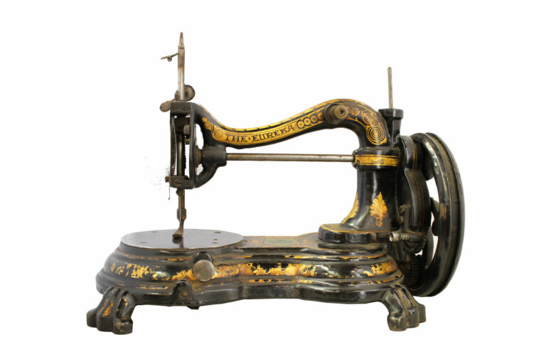The-imperial-Sewing-Machine-Company-The-Eureka-01-01-domestic-uk-museum-global-xl-web