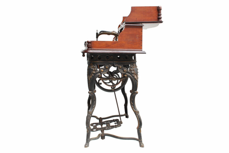 George-B.-Sloat-&-Co-fancy-01-11-domestic-usa-museum-global-web