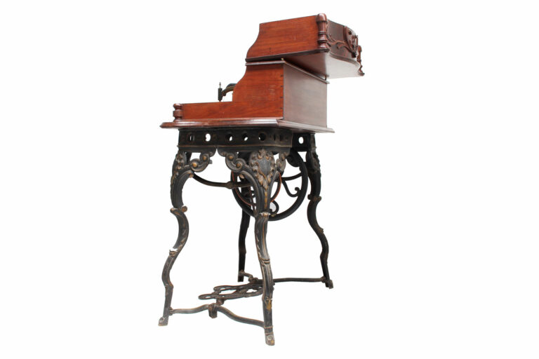 George-B.-Sloat-&-Co-fancy-01-15-domestic-usa-museum-global-web