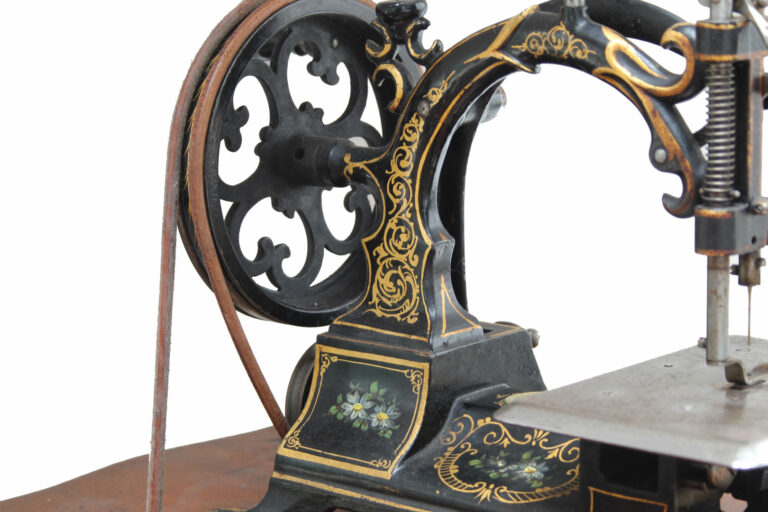 Hurtu-l'abeille-01-03-domstic-treadle-frankrijk-imca-global-musuem-web