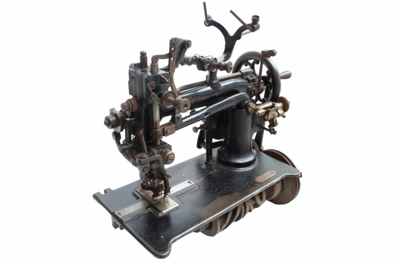 James-Gutmann-01-04-industrielles-deutsches-imca-museum-global-web