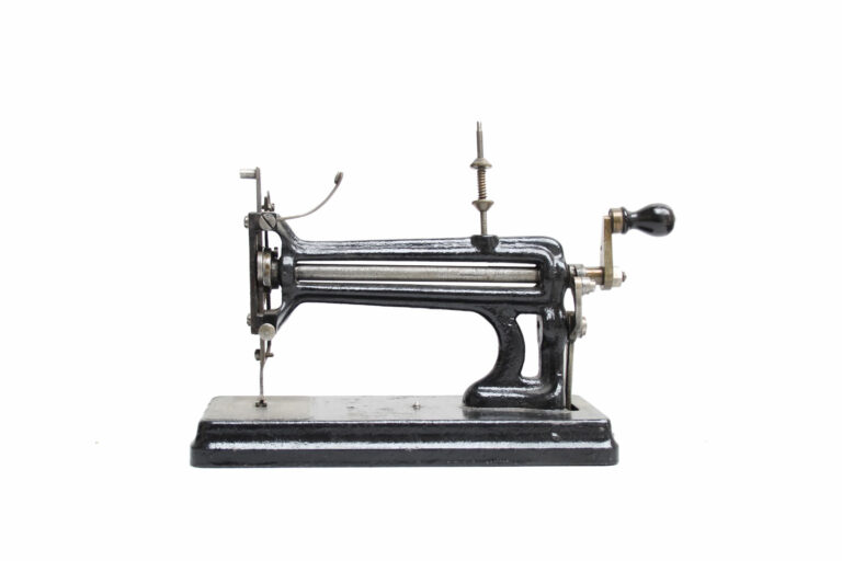 journaux-lebond-toy-01-01-museum-global-xl-web