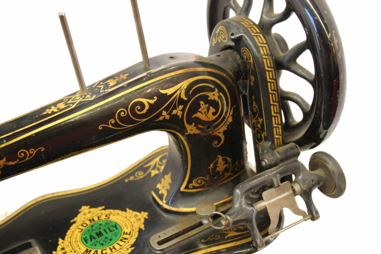 JONES-FAMILY-Transverse--Shuttle-01-03-domestic-uk-musuem-imca-global-web