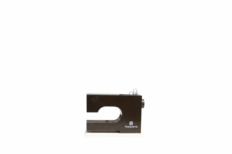 husqvarna-paper-clip-holder-promotional-01-01-museum-global-s-web
