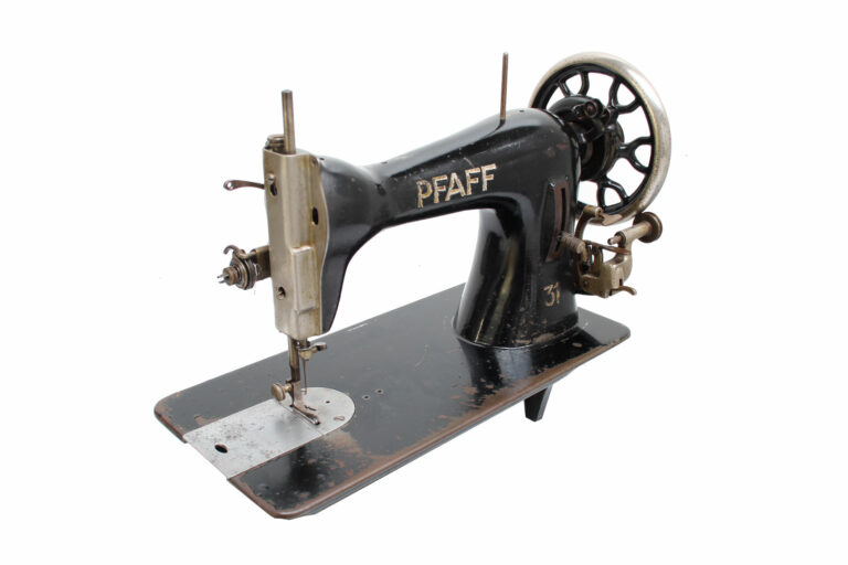 pfaff-31-01-04-industrial-domestic-german-imca-musuem-global-web