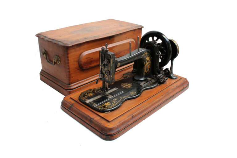 Bradbury-&-Co-no-01-03-family-domestic-uk-imca-musuem-global-m-web