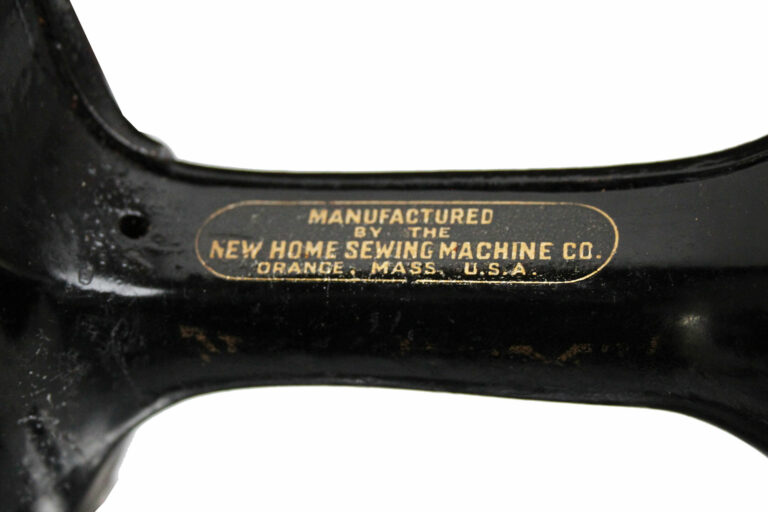 New-Home-Sewing-Machine Co-The-Little-Worker-domestic-series-06-us-msueum-global-web