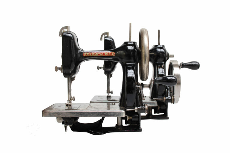 New-Home-Sewing-Machine Co-The-Little-Worker-domestic-series-07-us-msueum-global-l-web
