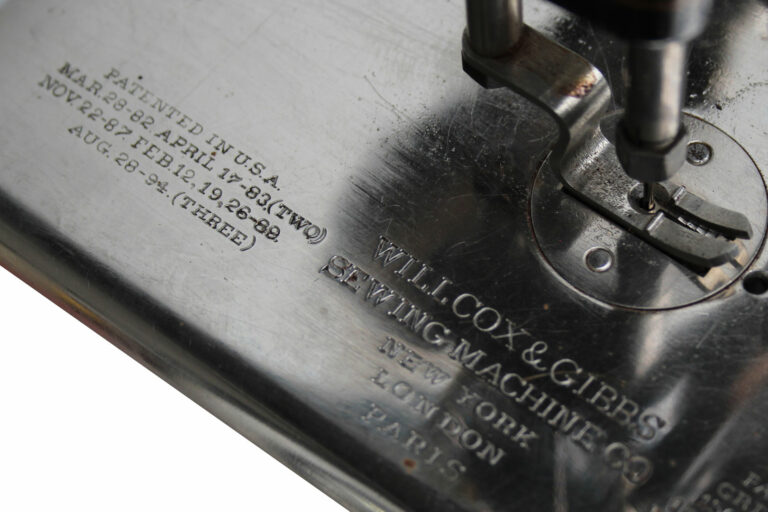 Willcox-&-Gibbs-Electric-Automatic-Noiseless-machine-the-complete-outfit-01-04-domestic-us-imca-musuem-global-web
